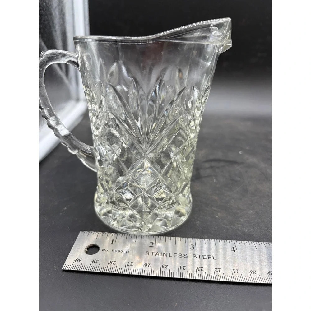 The Unbranded Brand vintage clear